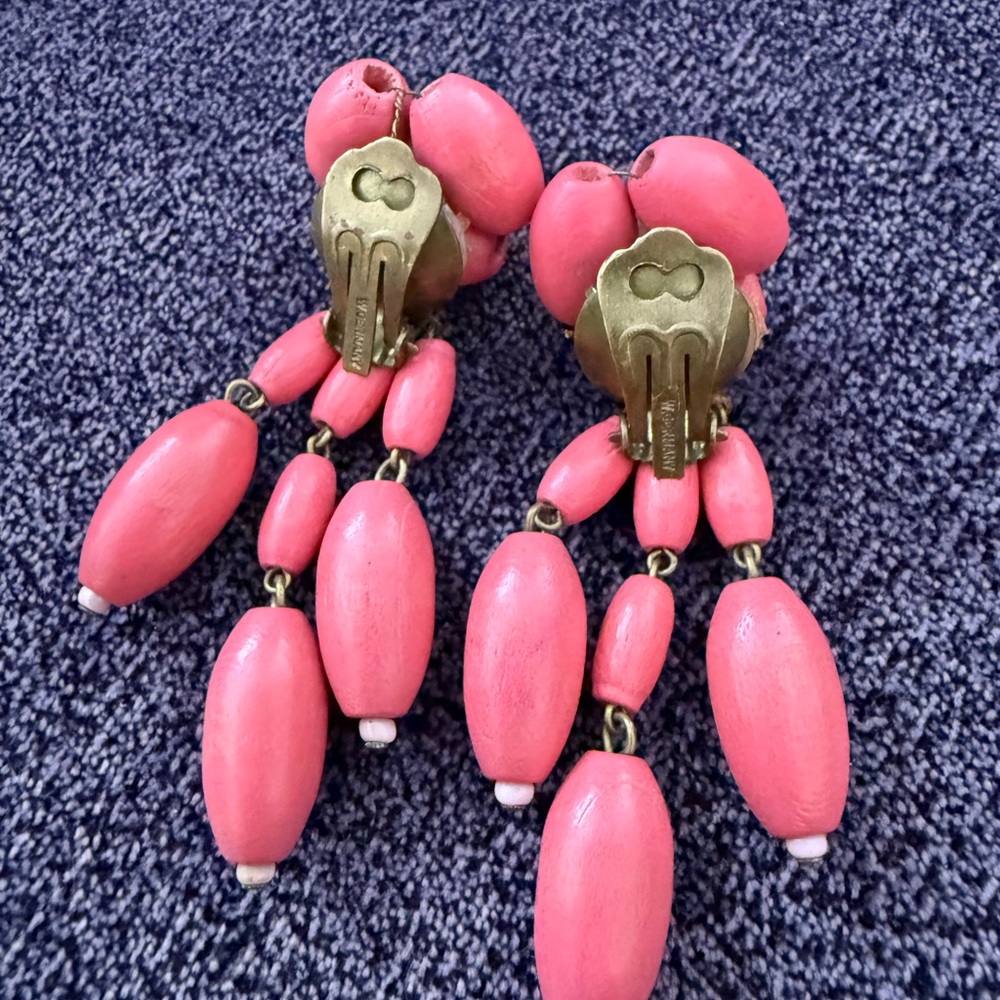 Vintage 40,s Pink Beaded Dangle Earrings